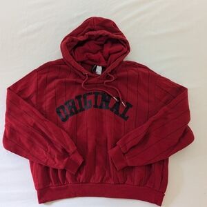 DIVIDED | Original Logo Red Cropped Baseball-Style Hoodie